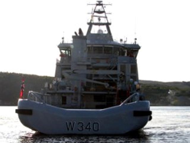 В открытых водах Баренцева моря, в районе архипелага Шпицберген норвежская береговая охрана взяла под арест российский траулер "Сапфир-2" (порт приписки Мурманск) и препроводила его для судебного разбирательства в порт Тромсе