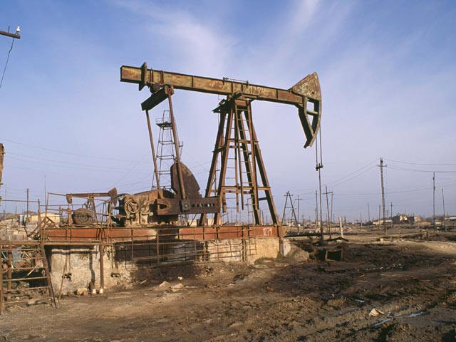В сентябре Россия произвела 42,156 млн. тонн нефти. В сутки в среднем добыча нефти в прошлом месяце достигла 10,3 млн баррелей