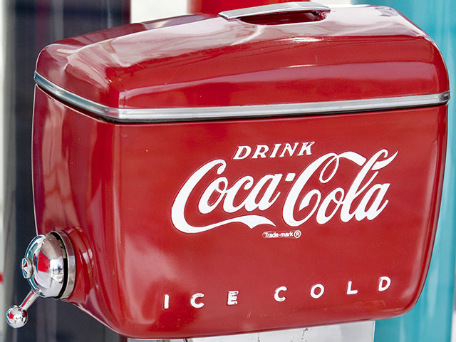 Coca-Cola, IBM и Microsoft возглавили список ста самых дорогих брендов планеты, составленный агентством Interbrand