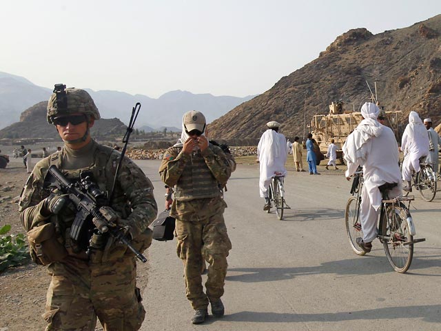 7 октября исполняется 10 лет с момента вторжения войск НАТО в Афганистан. В преддверии "юбилея" все большее число западных военных говорит о своем фиаско
