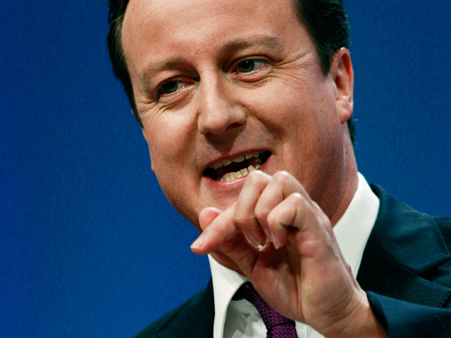 Применить метод "большой базуки" для разрешения кризиса в еврозоне призвал европейских лидеров британский премьер Дэвид Кэмерон