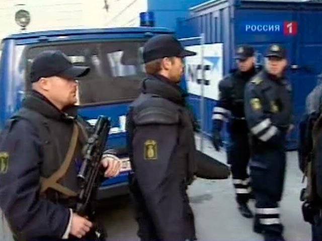 Польская полиция арестовала десять клиентов фирмы из города Познань, у которой норвежский террорист Андерс Брейвик приобретал огнепроводные шнуры для бомбы