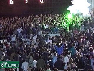 В Москве во время телетрансляции на большом экране стадиона "Динамо" матча Россия- Швейцария возникла потасовка