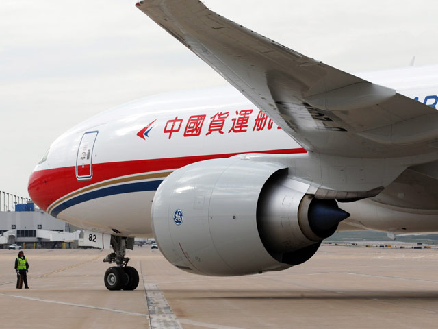 В Китае самолет экстренно сел из-за угрозы взрыва