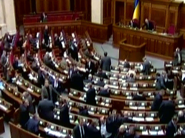 Верховная Рада (парламент) Украины отменила постановление, которым в Украине отменялся переход на "зимнее время". За постановление во вторник проголосовали 295 парламентариев из 349, зарегистрировавшихся в зале