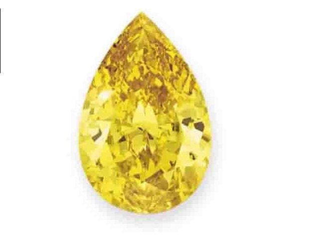 Редчайший желтый бриллиант весом 32,77 карата был продан на торгах аукционного дома Christie's за 6,6 млн долларов
