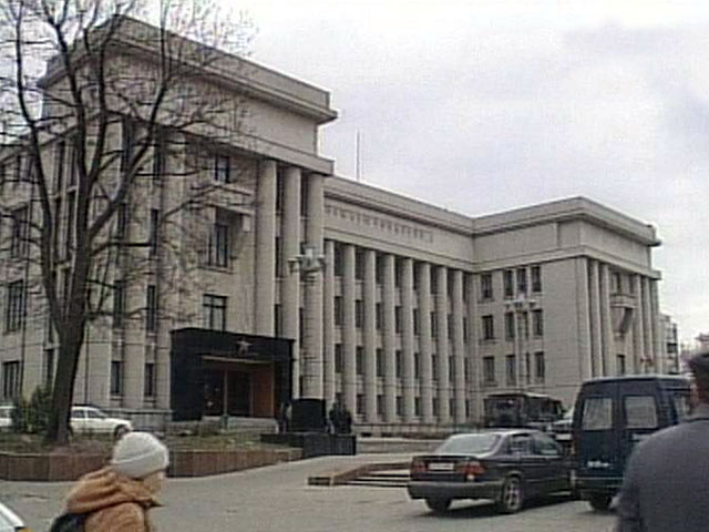 Центральный банк Белоруссии пытался получить деньги даже путем распродажи подержанного офисного оборудования и мебели