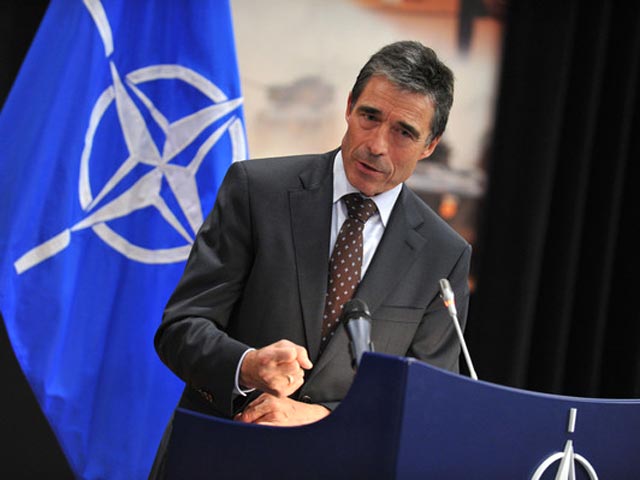 Операция НАТО "Объединенный защитник" закончится 31 октября в координации с новыми властями Ливии и СБ ООН, заявил по итогам шестичасового заседания Североатлантического совета генсек альянса НАТО Андерс Фог Расмуссен