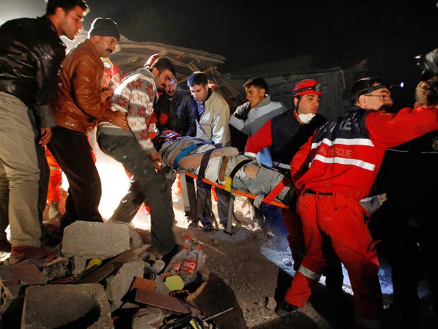 До 279 человек возросло официальное число жертв землетрясения в Турции