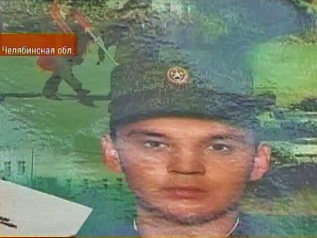 Тело солдата Руслана Айдерханова, погибшего при странных обстоятельствах во время прохождения срочной службы в Челябинской области, в четверг эксгумировали для проведения экспертизы