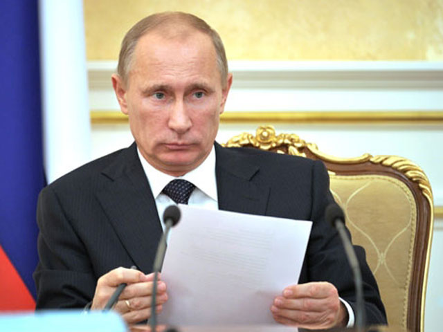 Премьер-министр Владимир Путин опрометчиво провозгласил, что Россия в настоящее время лучше готова к повторению экономического кризиса, чем в 2008 году, считает американский журнал Foreign Policy