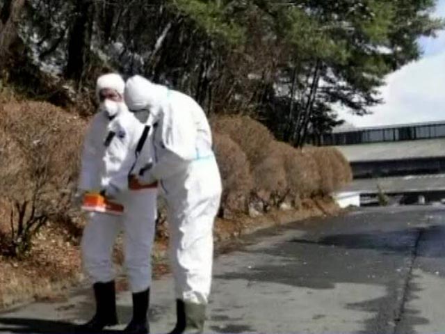 Выброс радиации на поврежденной землетрясением и цунами АЭС "Фукусима" мог быть вдвое выше, чем считают японские власти
