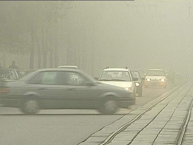 Представитель пресс-службы Дальневосточного регионального центра МЧС сообщил в субботу, что в Хабаровске имело место природное явление, когда туман смешался с дымкой от палов
