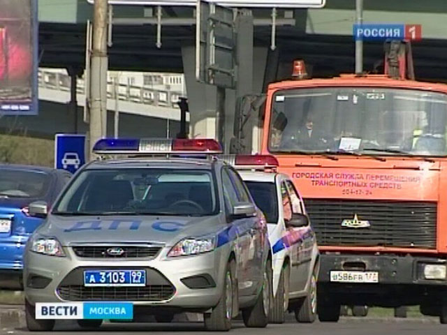 Голый водитель устроил погоню с таранами в Москве