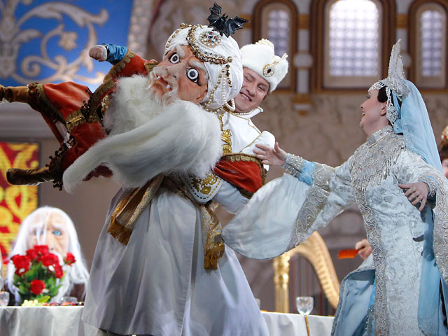 Премьера экспериментальной постановки "Руслана и Людмилы" в Большом театре закончилась криками "Позор!" и "Браво!"