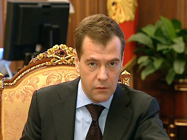 Медведев поздравил российских мусульман с национальным праздником Курбан-байрам, отметив, что это торжество прививает уважительное отношение к общим для всех религий высоким идеалам