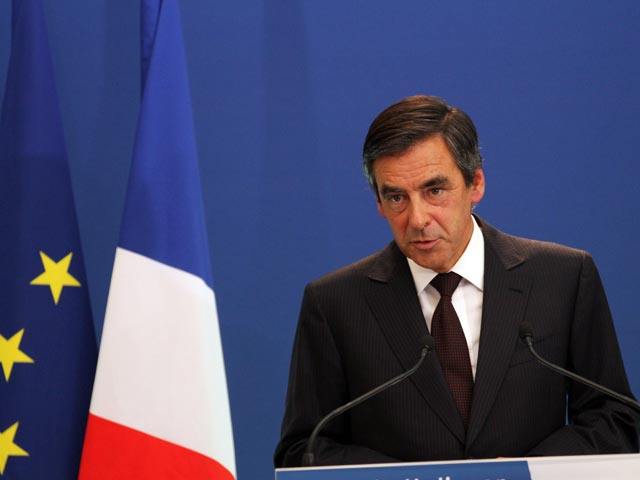 По словам премьер-министра Франсуа Фийона, главная цель - свести дефицит бюджета к нулю к 2016 году