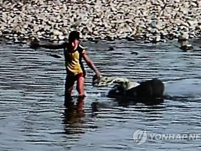 Гражданин КНДР пересек западную морскую границу с Южной Кореей в Желтом море на резиновом плоту