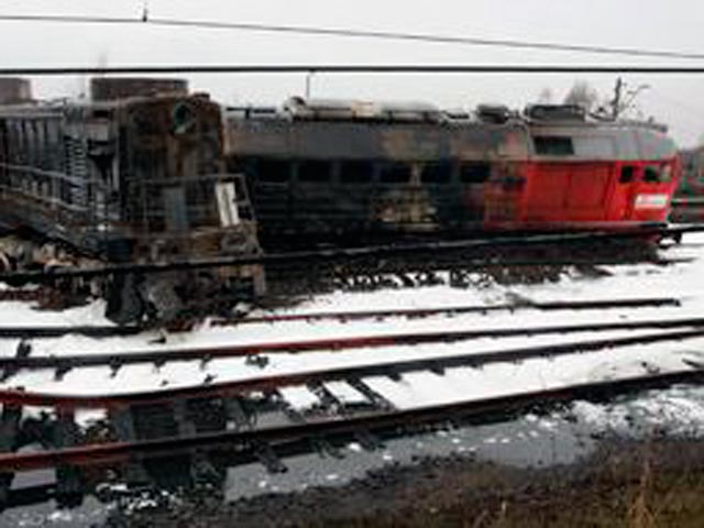 Чрезвычайное происшествие произошло в среду на вокзале "Воронеж-I" в Воронеже. Маневровый локомотив, отцеплявший вагоны, столкнулся с пассажирским вагоном. В результате инцидента десять человек пострадали