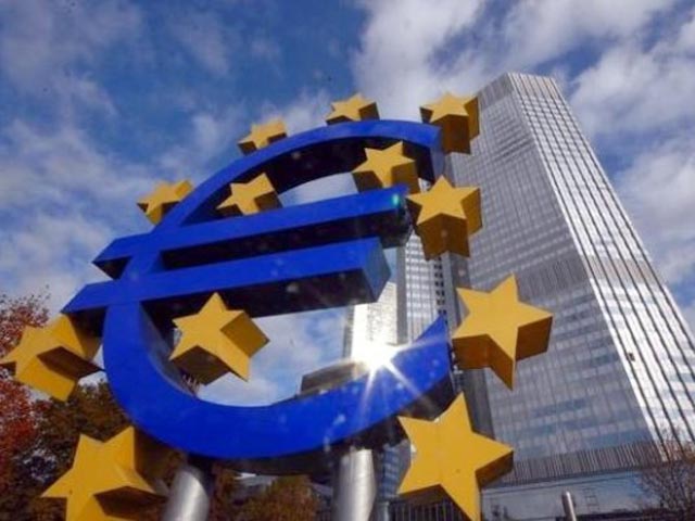 Европейский центробанк может остановить распространение долгового кризиса по странам зоны евро путем нелимитированных покупок гособлигаций "проблемных" стран