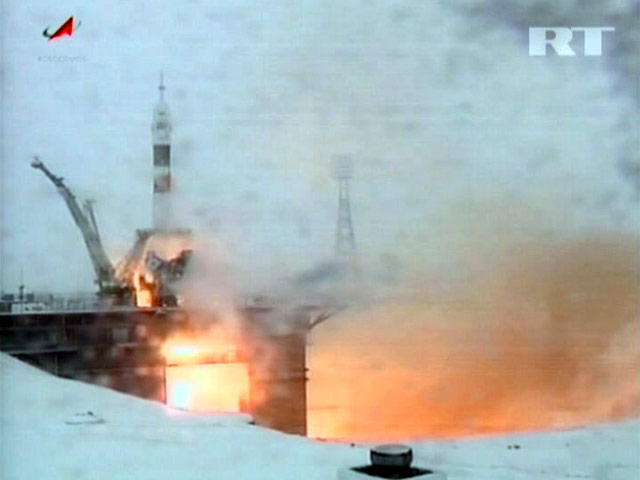 Российский космический корабль "Союз", два дня назад стартовавший с Байконура, утром в среду успешно пристыковался к Международной комической станции
