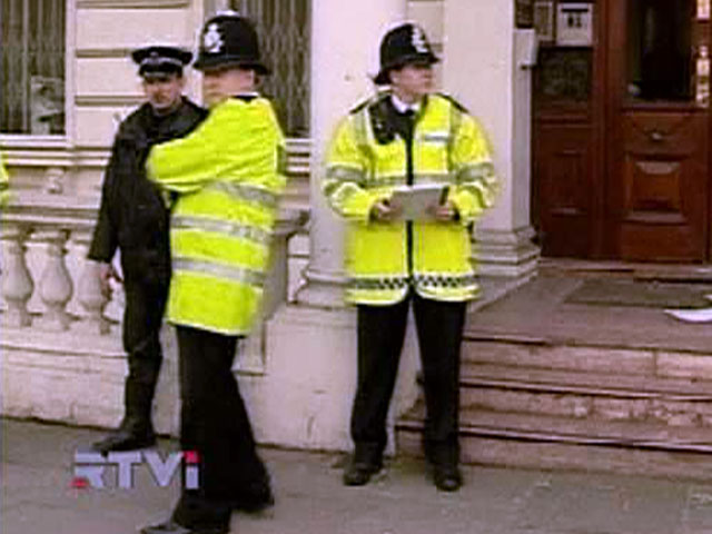 Двадцатидвухлетний судебный клерк Мунир Якуб Патель стал первым в истории Великобритании человеком, осужденным за взяточничество