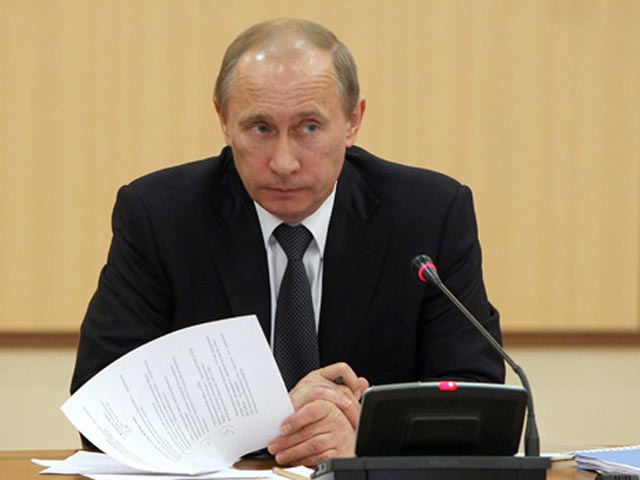 Путин: в бюджет поступит 9,8 трлн рублей налогов