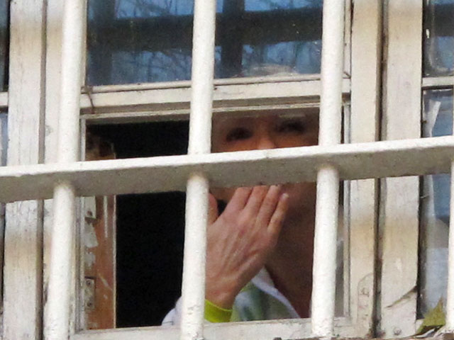 Состояние экс-премьера Украины Юлии Тимошенко, осужденной на семь лет лишения свободы и находящейся в киевском СИЗО, - крайне тяжелое, утверждает уполномоченный украинского парламента по правам человека Нина Карпачева