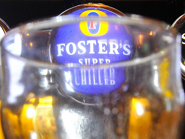 Федеральное Казначейство Австралии одобрило сделку по покупке британской пивной корпорацией SABMiller местной Foster's за 9,9 миллиарда австралийских долларов
