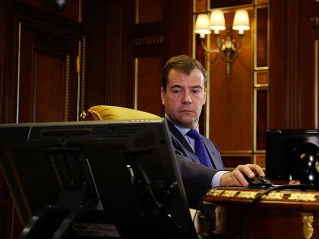 Сайт в поддержку идеи Медведева уличили в создании фальшивых блогов известных людей