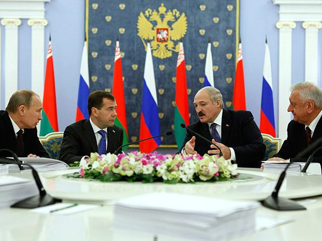 Правительства России и Белоруссии 25 ноября 2011 года подписали соглашение о порядке формирования цен (тарифов) при поставке природного газа в Республику Беларусь
