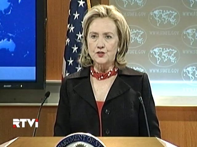 Госсекретарь США Хиллари Клинтон заявила, что "всерьез обеспокоена" сообщениями о нарушениях на прошедших выборах в Госдуму России