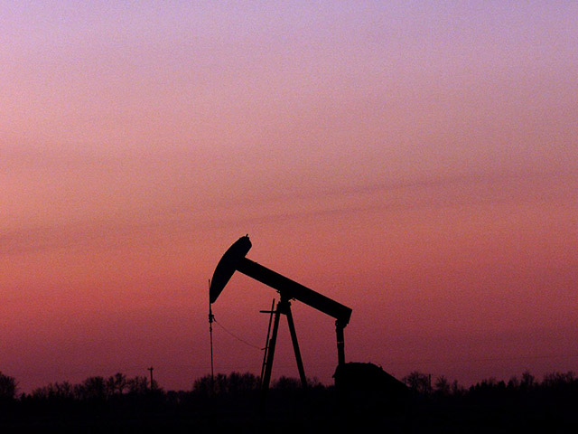 Западные аналитики не пришли к единому мнению о том, куда двинется цена на нефть после Нового года