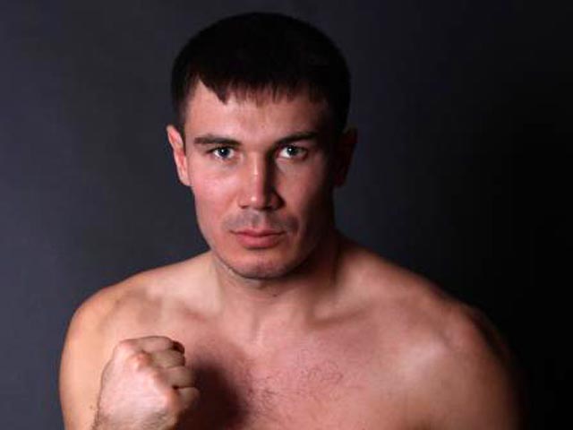 Известный российский боксер умер через три дня после нокаута