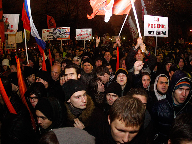 Акция за честные выборы в эту субботу пройдет не на площади Революции, а на Болотной площади в Москве