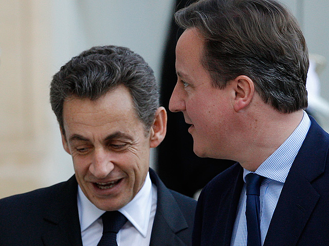 Президент Франции Николя Саркози обвинил сегодня премьер-министра Великобритании Дэвида Кэмерона в том, что саммиту Евросоюза не удалось полным составом ЕС принять бюджетную и налоговую реформу еврозоны