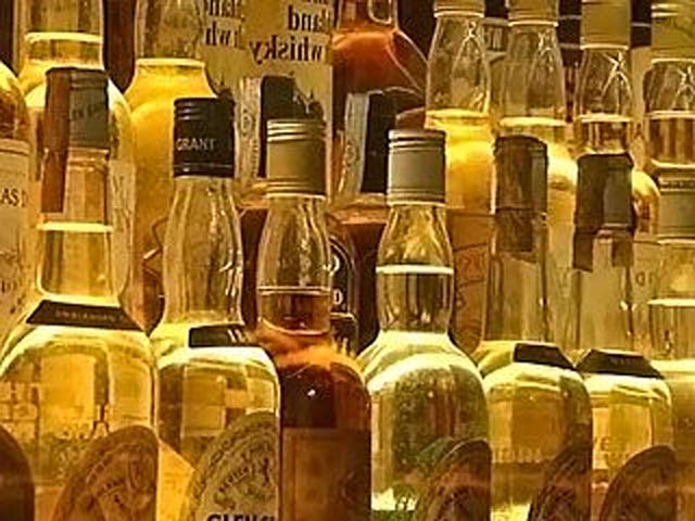 Федеральная антимонопольная служба России предлагает смягчить требования к складам магазинов беспошлинной торговли - duty free, которые торгуют алкоголем