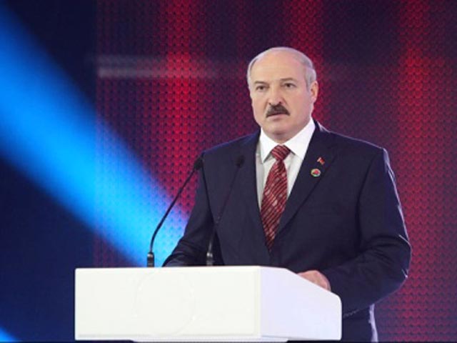 Лукашенко преподал урок Москве: в Белоруссии научились бороться с революциями в соцсетях