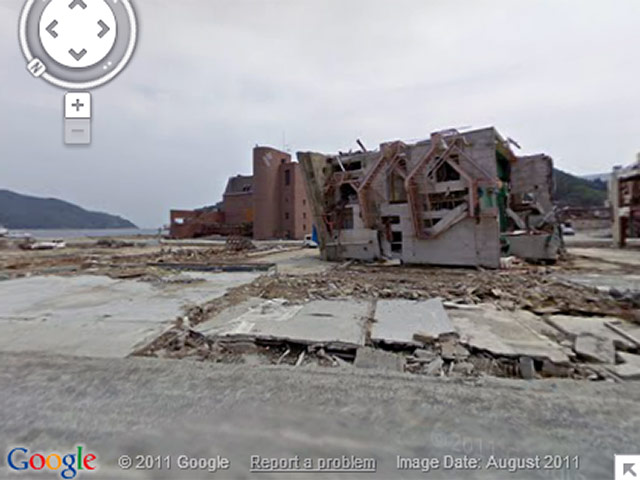 Компания Google, выполняя данное в июле обещание, опубликовала архив интерактивных цифровых снимков северо-восточных регионов Японии, которые были практически сметены с лица земли землетрясением и цунами в марте 2011 года