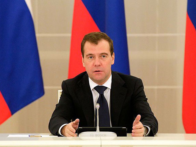 Президент России Дмитрий Медведев, который на минувших парламентских выборах стоял во главе списка "Единой России", может покинуть свой пост до конца года