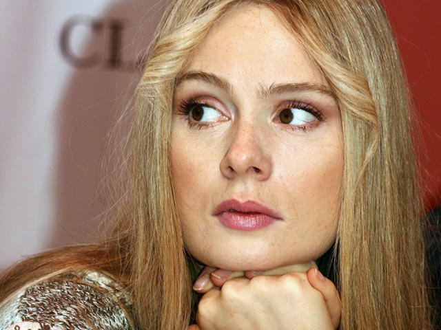 Актриса "Ленкома" требует от газеты "Жизнь" 1 млн рублей за моральный вред