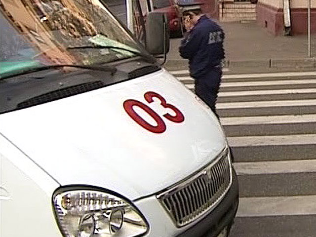 В понедельник на юге Москвы сотрудник столичной полиции на своем автомобиле сбил насмерть несовершеннолетнюю девушку