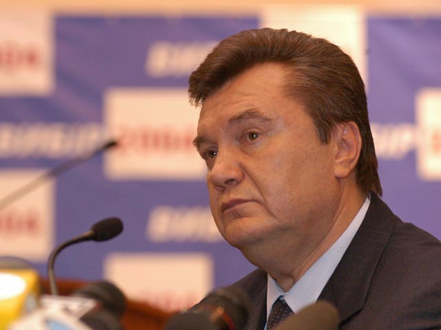 Президент Украины Виктор Янукович заявил, что сам заинтересован, чтобы экс-премьер страны Юлия Тимошенко "как можно быстрее" была освобождена из-под стражи. Но сам он не будет вмешиваться в этот процесс