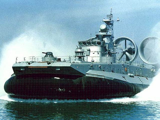 Флот России отказался от знаменитых в прошлом "Зубров" на воздушной подушке - они устарели