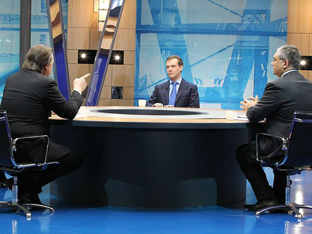 Традиционная телепередача "Итоги года с президентом России", которая обычно проходит в декабре, переносится на весну 2012 года