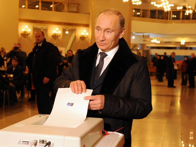 Массовые митинги в Москве против "сфальсифицированных" выборов в Госдуму заставили власти заняться серьезной подготовкой выборов президента, которые должны обеспечить возвращение в Кремль Владимира Путина - теперь уже на шесть лет