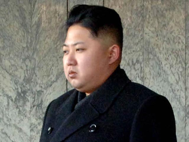 Ким Чен Ын, младший сын скончавшегося 17 декабря от сердечного приступа Ким Чен Ира, официально объявлен верховным главнокомандующим Корейской народной армии