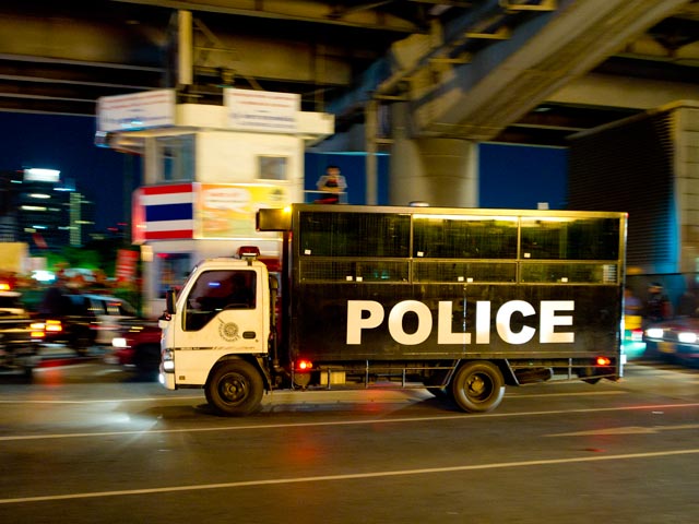 В Таиланде арестован полицейский, обстрелявший машины в Бангкоке