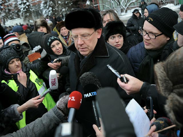Оппозиционеры вместе с Алексеем Кудриным, который на митинге на проспекте Сахарова заявил, что готов быть посредником в переговорах со властью, договариваются о встрече с Путиным