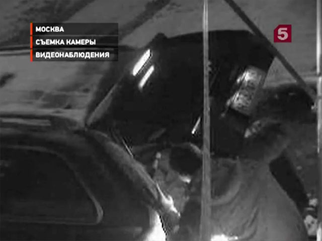 В Москве старший инспектор ФНС похитил "шумного" соседа, спрятав его в багажнике иномарки